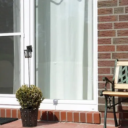 Holiday home Das Grachtendomizil Greetsiel
